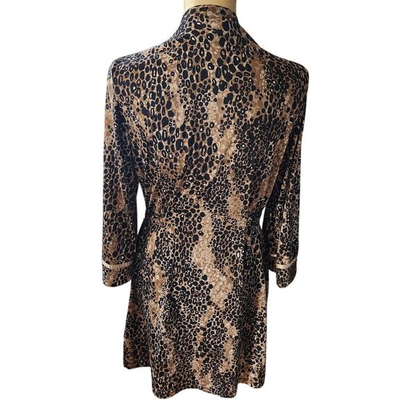 Linea Donatella Wrap Cheetah Animal Print Bathrobe Size S/M - Picture 4 of 6